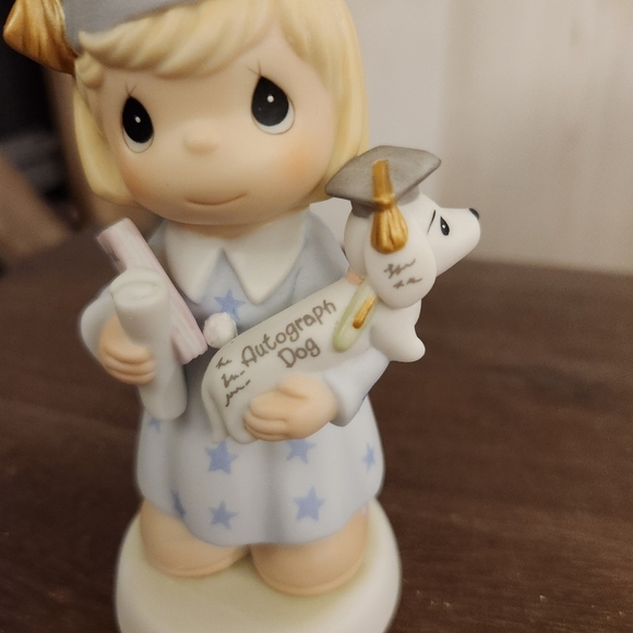 Precious Moments Graduation Figurine with Cap and Diploma - Picture 3 of 9